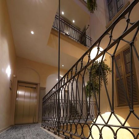 Bergamo Inn 21 المظهر الخارجي الصورة Interior of the hotel