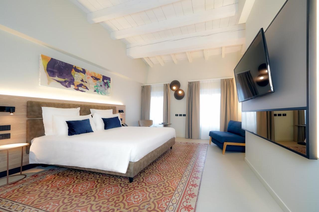 Bergamo Inn 21 المظهر الخارجي الصورة Deluxe Room